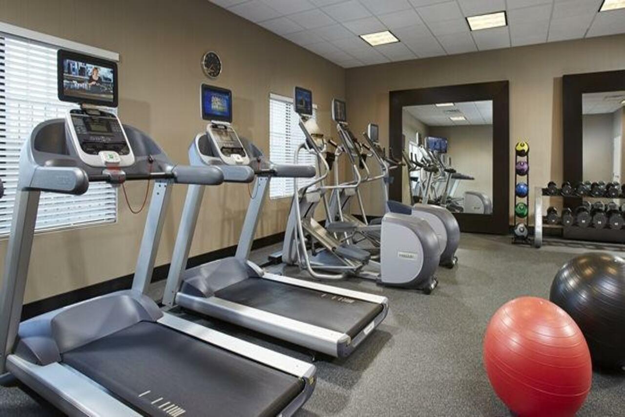 Hilton Garden Inn Jackson/Клинтон Экстерьер фото