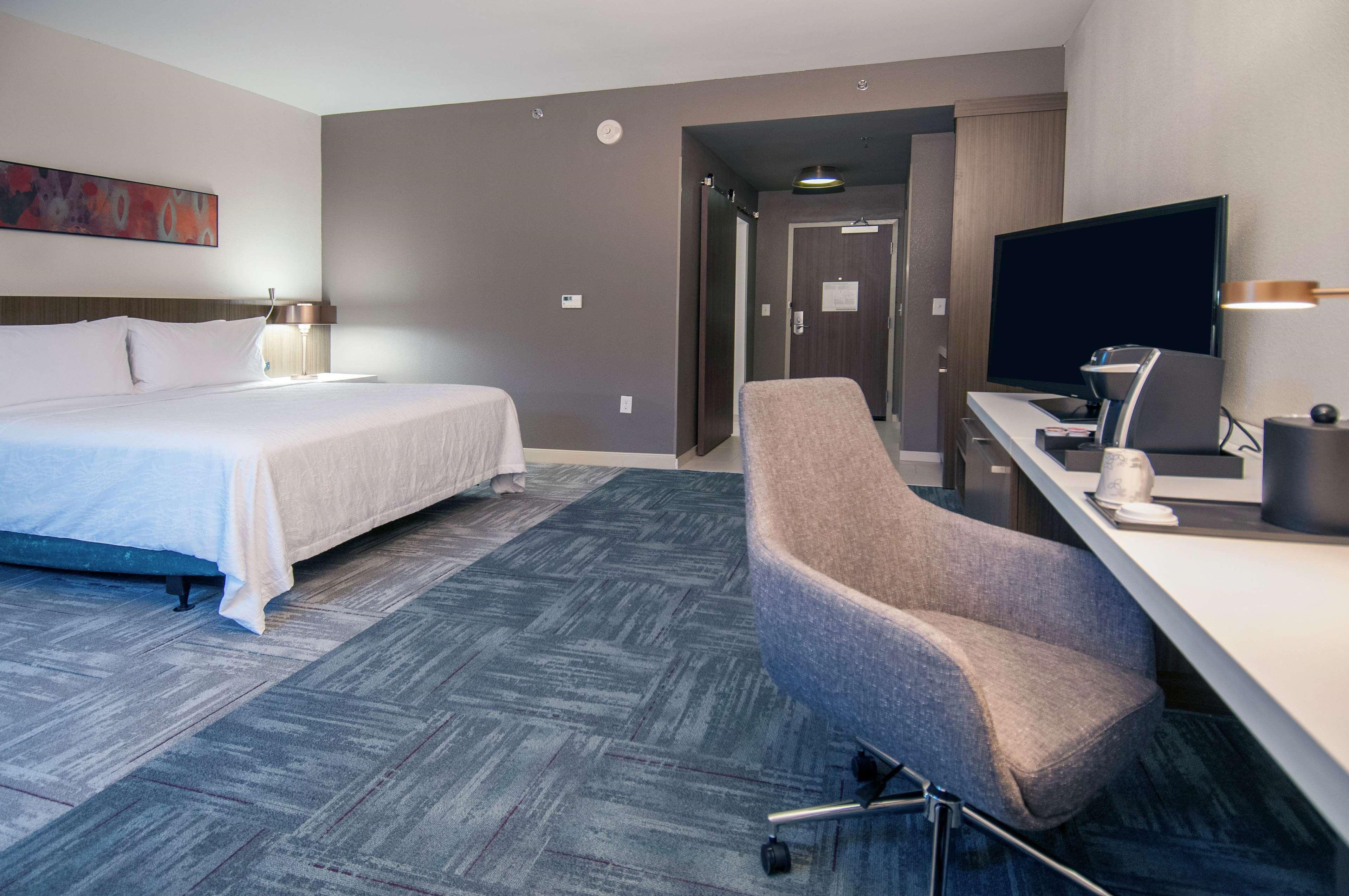 Hilton Garden Inn Jackson/Клинтон Экстерьер фото