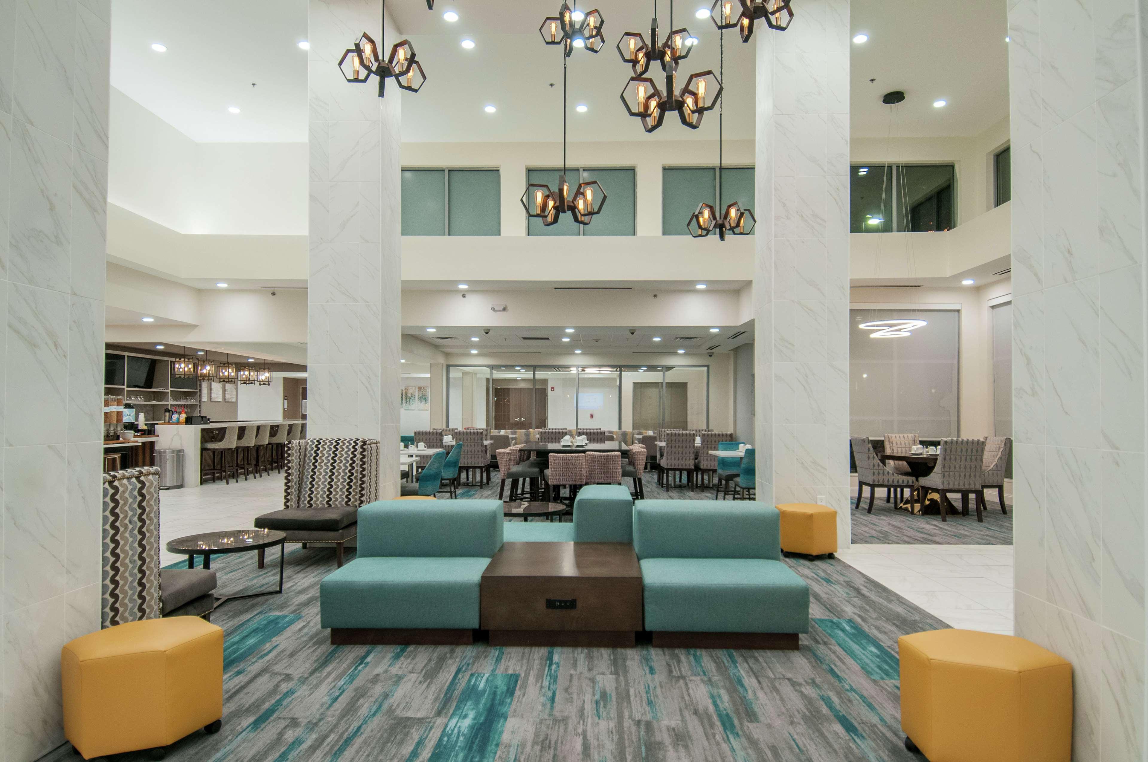 Hilton Garden Inn Jackson/Клинтон Экстерьер фото