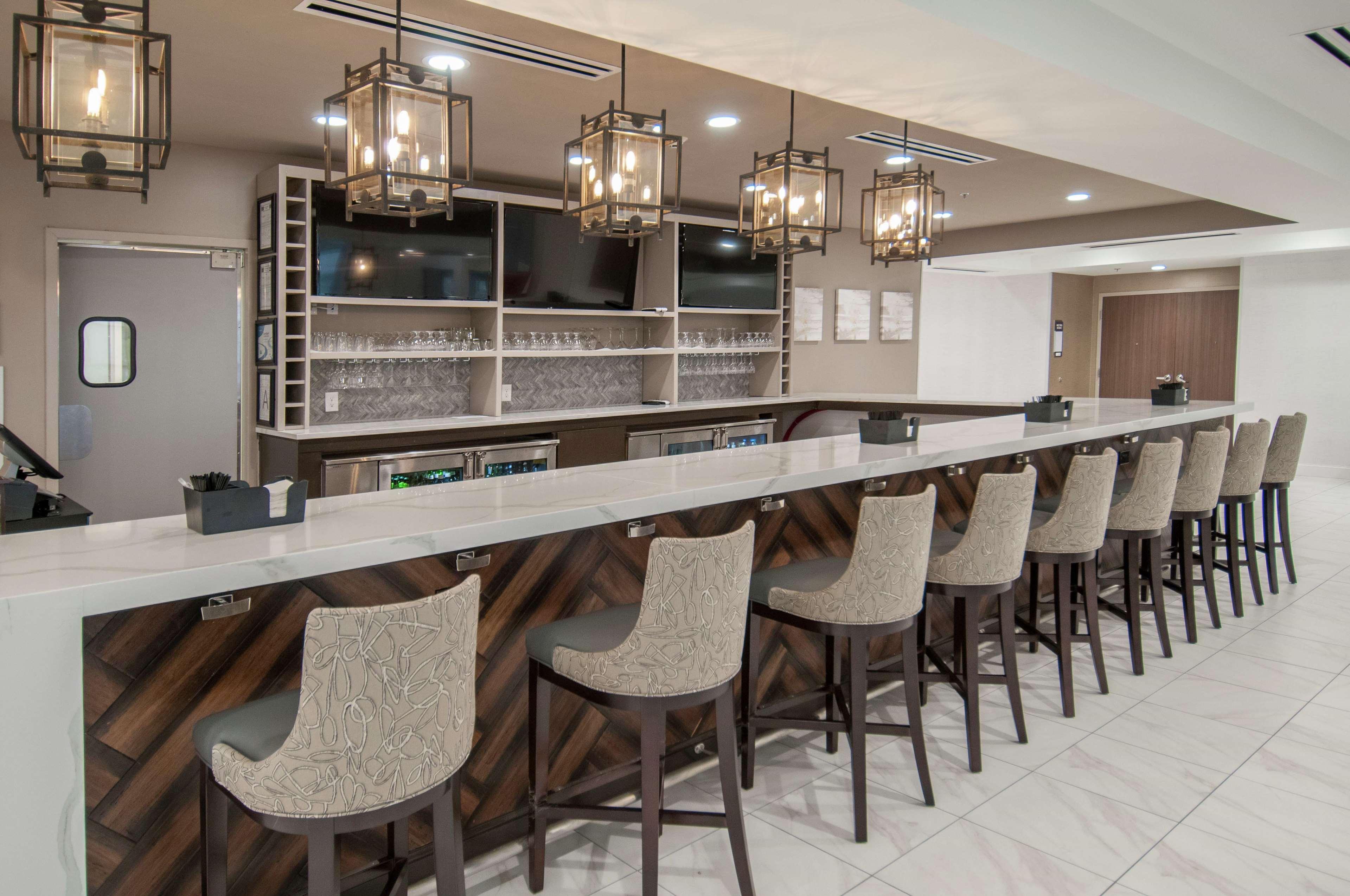 Hilton Garden Inn Jackson/Клинтон Экстерьер фото
