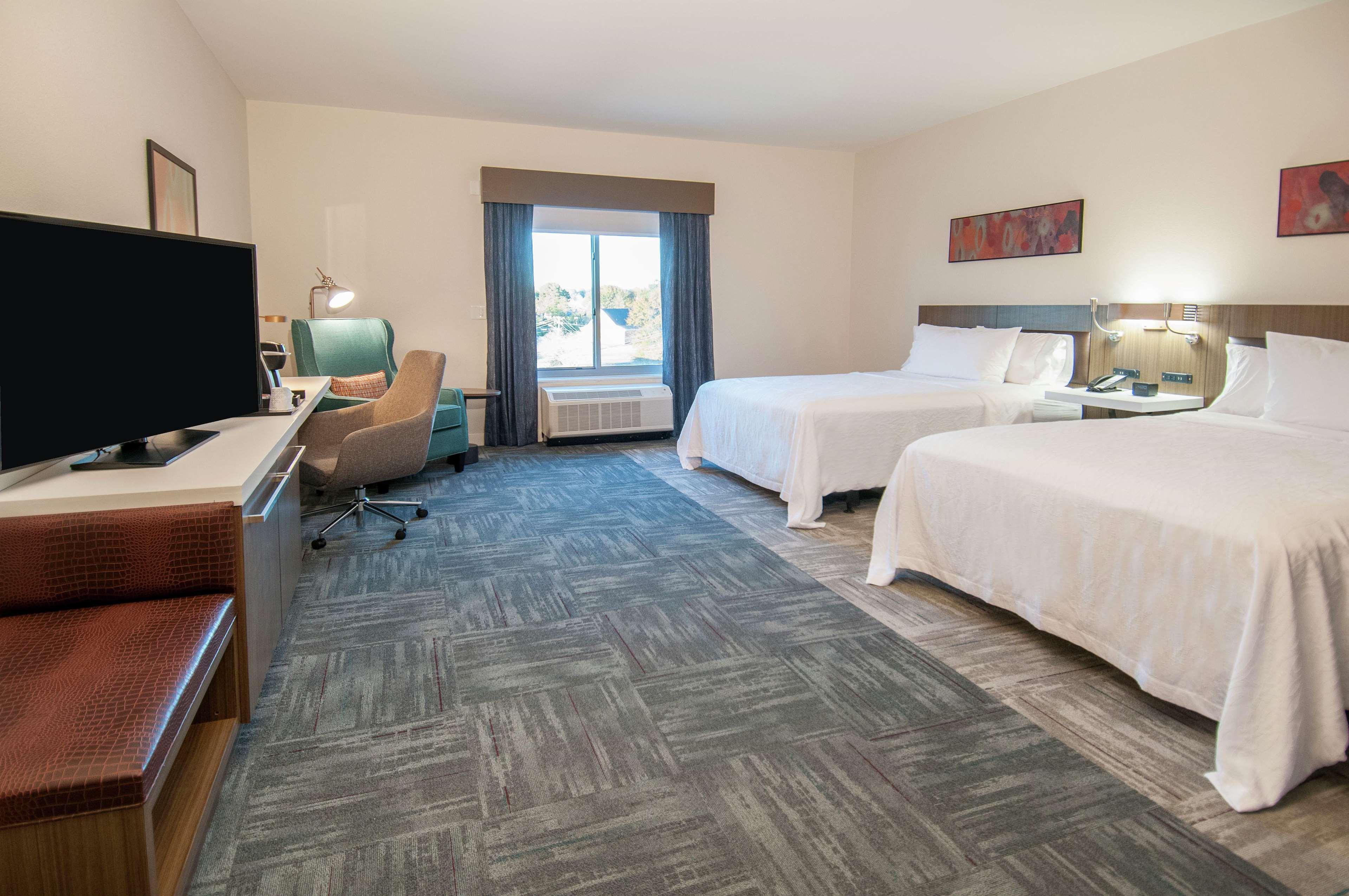 Hilton Garden Inn Jackson/Клинтон Экстерьер фото