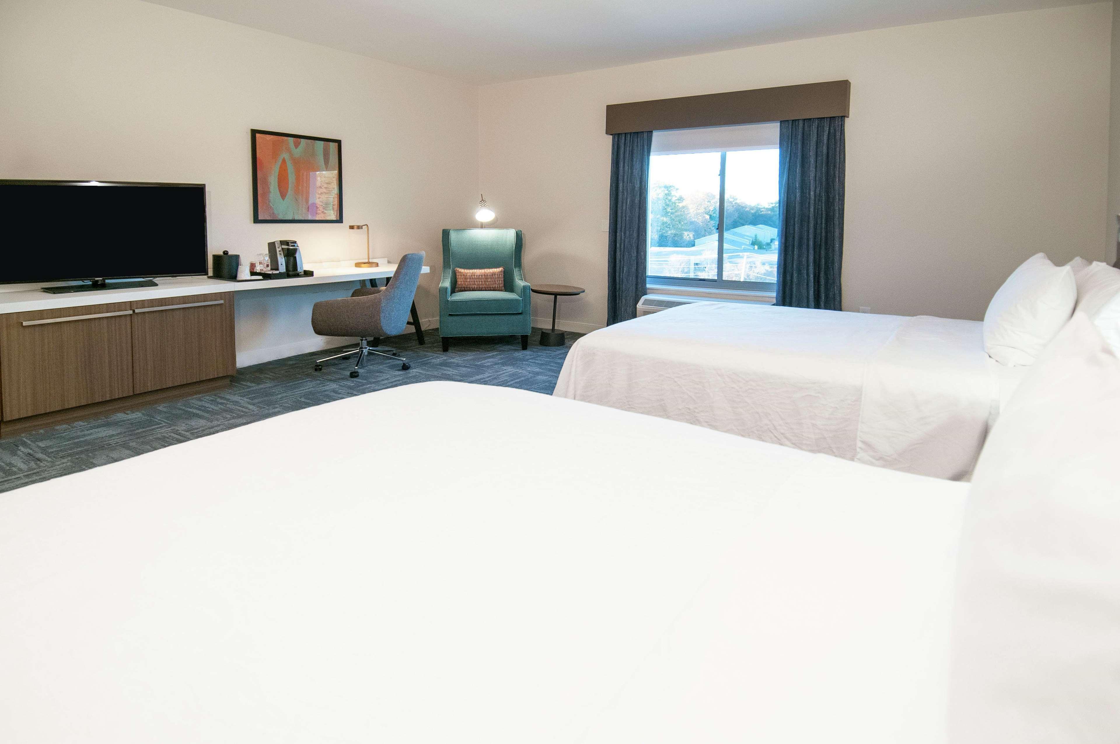 Hilton Garden Inn Jackson/Клинтон Экстерьер фото