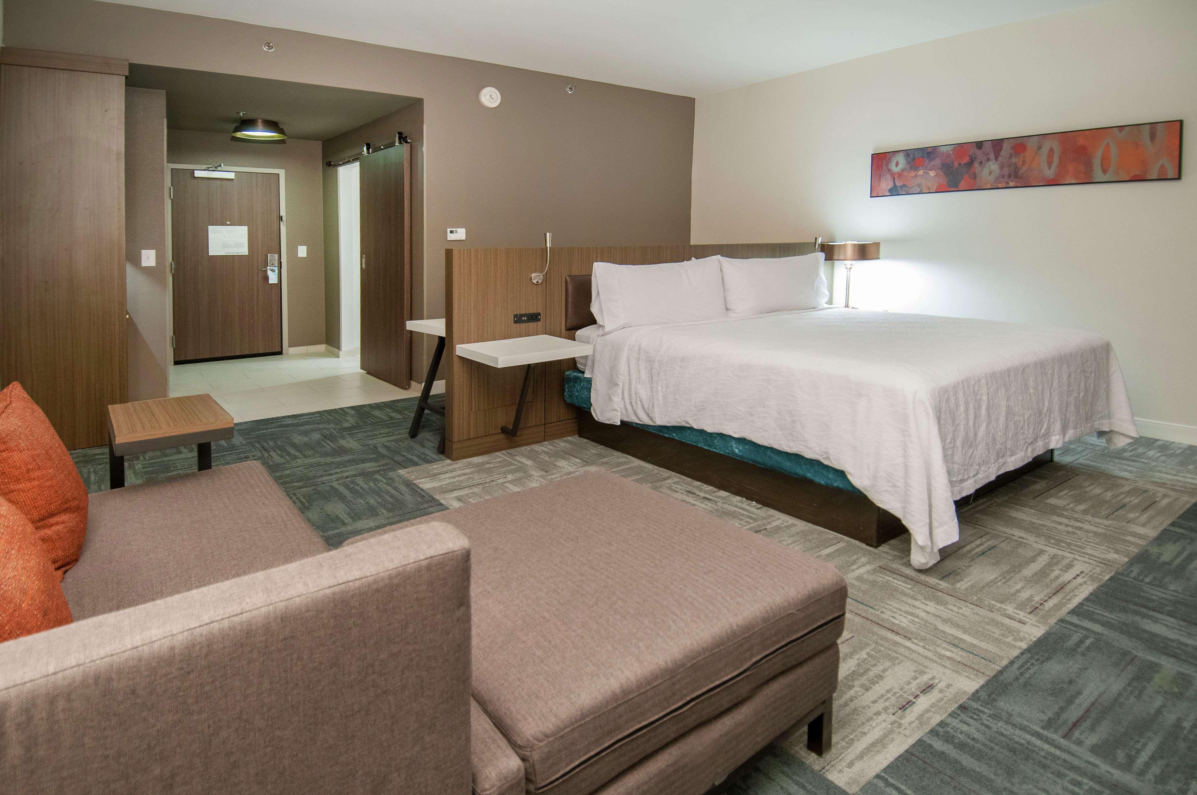 Hilton Garden Inn Jackson/Клинтон Экстерьер фото