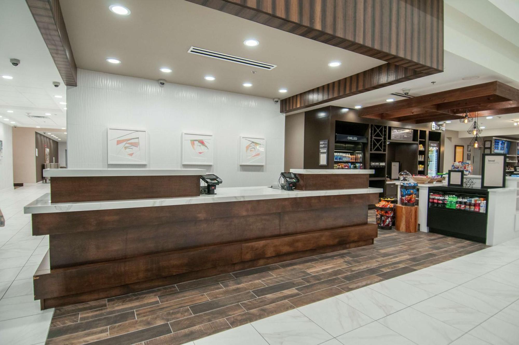 Hilton Garden Inn Jackson/Клинтон Экстерьер фото