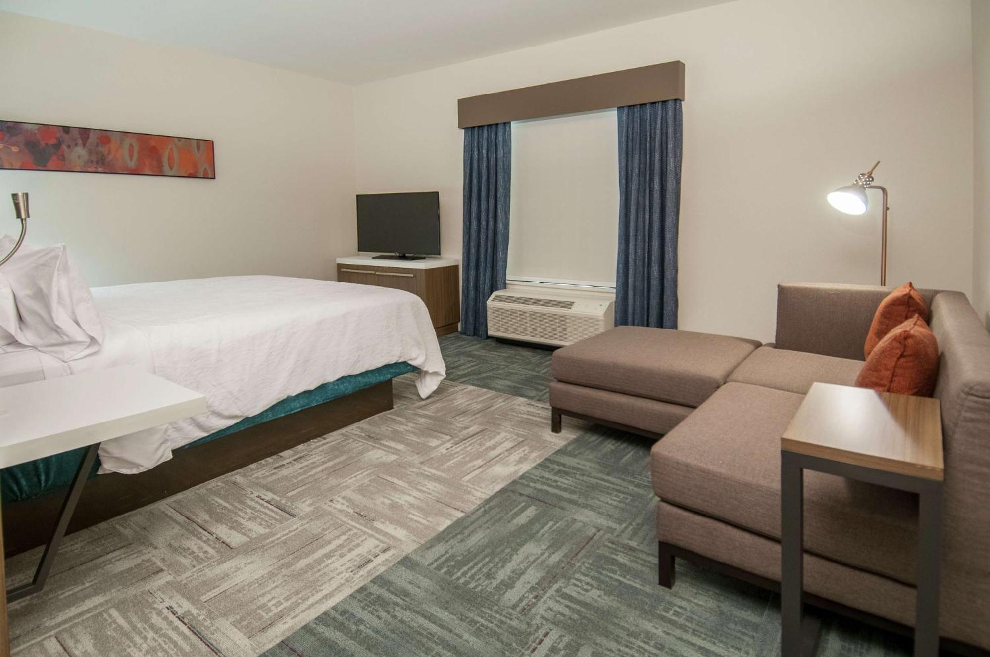 Hilton Garden Inn Jackson/Клинтон Экстерьер фото