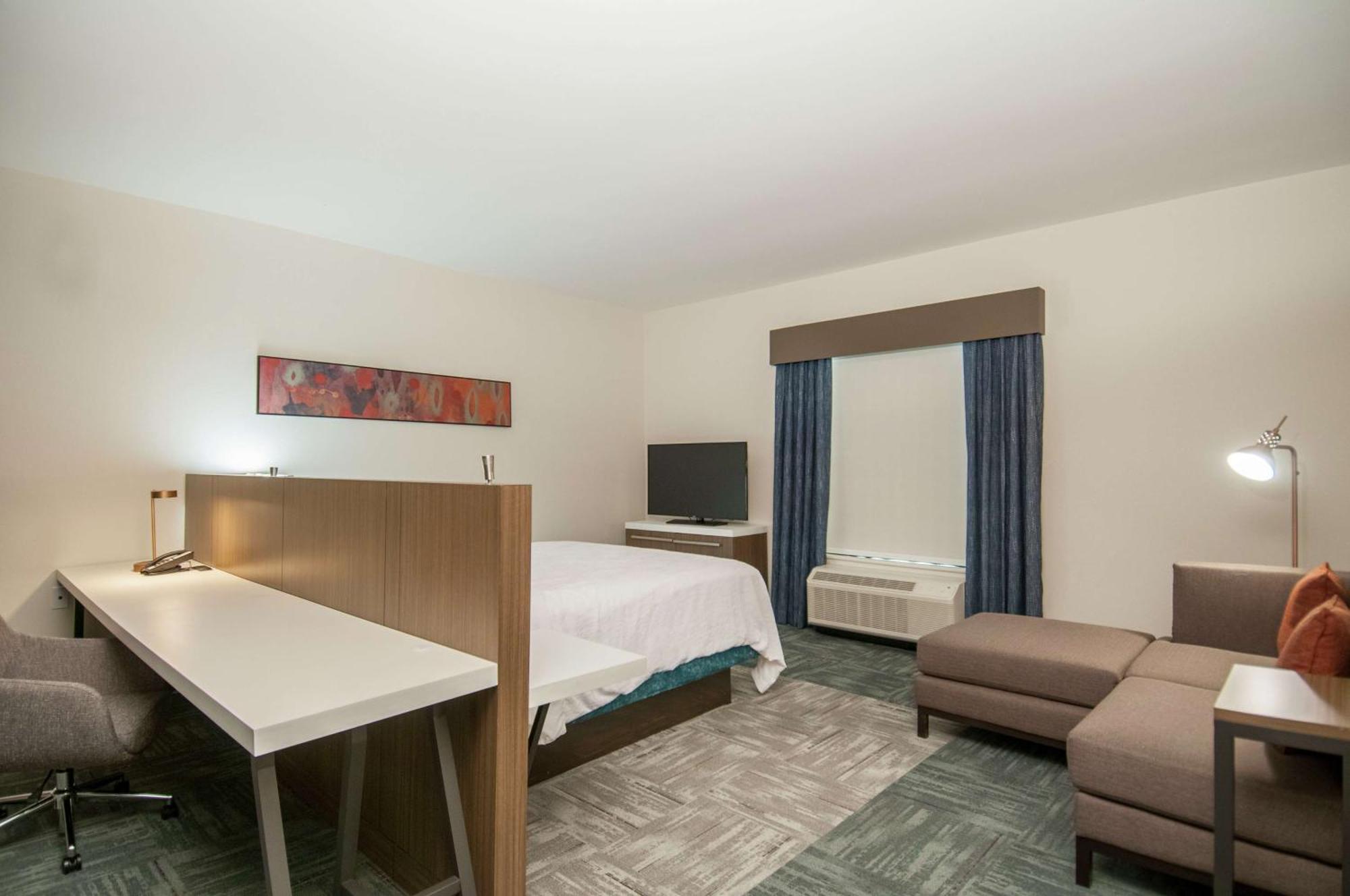 Hilton Garden Inn Jackson/Клинтон Экстерьер фото