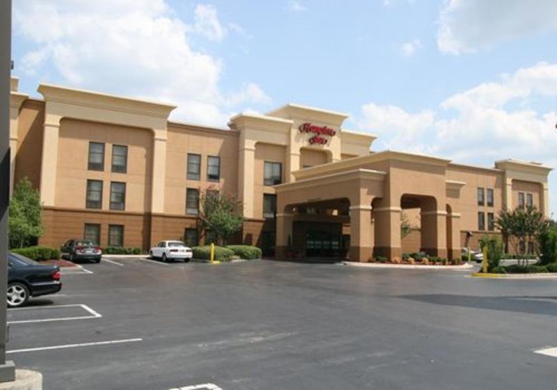 Hilton Garden Inn Jackson/Клинтон Экстерьер фото